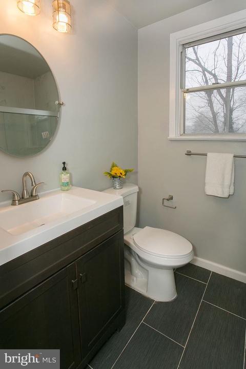210 Maxwell Dr Maxwell, Hamilton, NJ 08610 photo 15