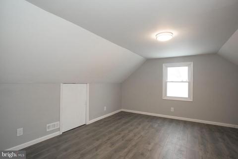 210 Maxwell Dr Maxwell, Hamilton, NJ 08610 photo 18