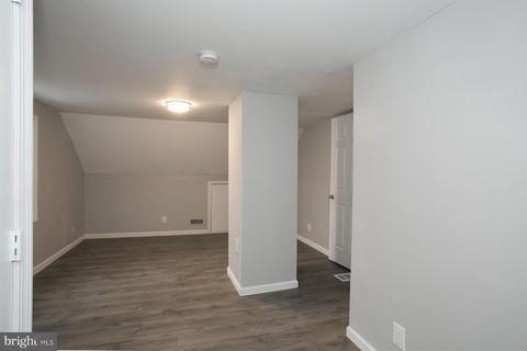 210 Maxwell Dr Maxwell, Hamilton, NJ 08610 photo 19