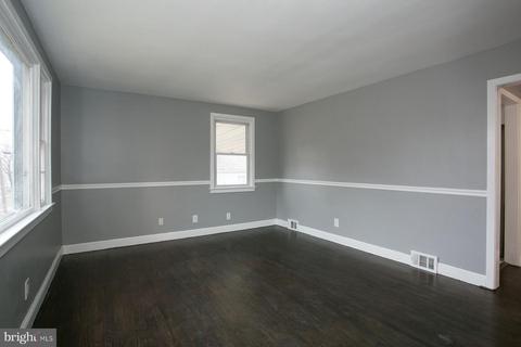 210 Maxwell Dr Maxwell, Hamilton, NJ 08610 photo 8