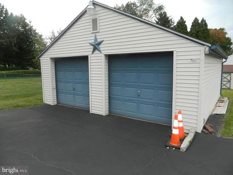 102 Summit Ave, Ewing, NJ 08628 photo 39