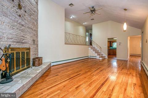 5 Glenmore, Ewing, NJ 08638 photo 1