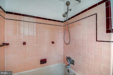 400 Sutherland Rd, Ewing, NJ 08618 photo 19