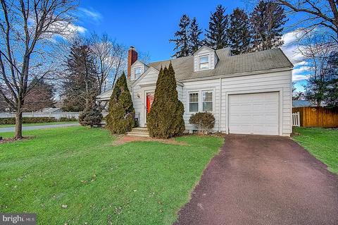 400 Sutherland Rd, Ewing, NJ 08618 photo 2
