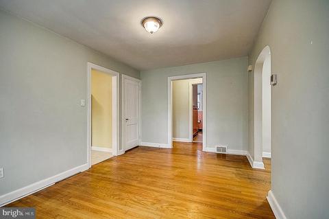 400 Sutherland Rd, Ewing, NJ 08618 photo 15