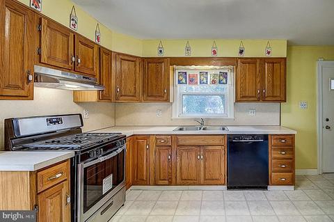 400 Sutherland Rd, Ewing, NJ 08618 photo 11