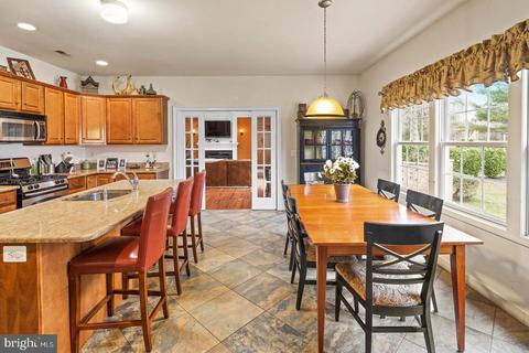 1 Rose Everett Ct, Hamilton, NJ 08690 photo 14