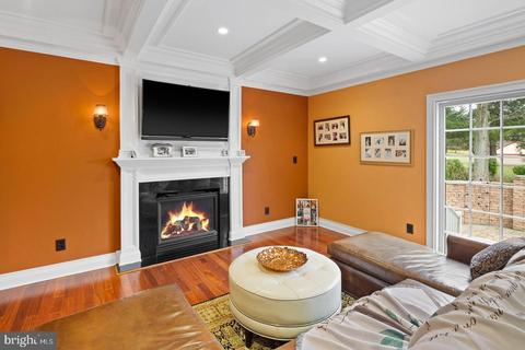 1 Rose Everett Ct, Hamilton, NJ 08690 photo 9