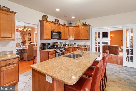 1 Rose Everett Ct, Hamilton, NJ 08690 photo 15
