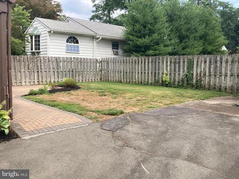 762 Lower Ferry Rd, Ewing, NJ 08628 photo 14