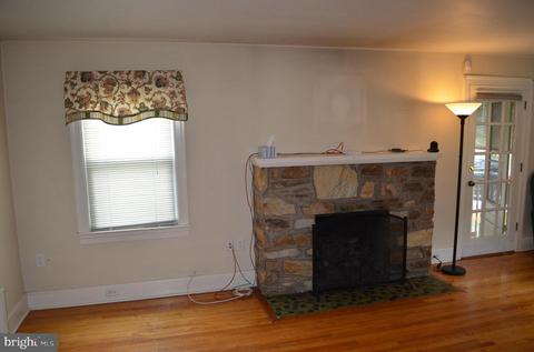 762 Lower Ferry Rd, Ewing, NJ 08628 photo 7