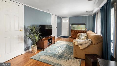 41 Jonathan Dr, Hamilton, NJ 08619 photo 2