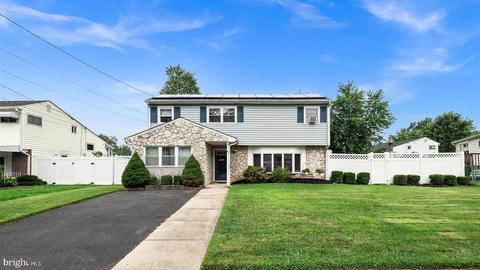 41 Jonathan Dr, Hamilton, NJ 08619 photo 1