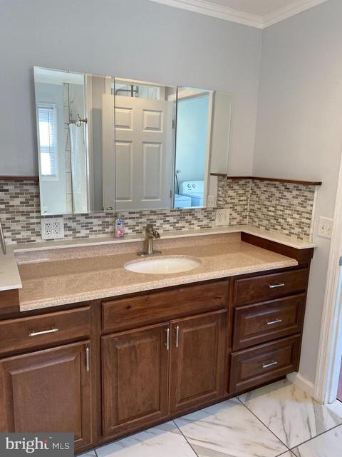 2052 E Mcgalliard Ave, Hamilton, NJ 08610 photo 14