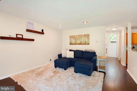 104 Violet Ln, Ewing, NJ 08628 photo 2