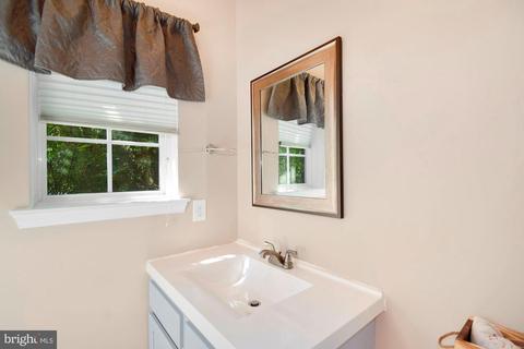 104 Violet Ln, Ewing, NJ 08628 photo 13