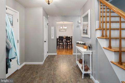 59 Brophy, Ewing, NJ 08638 photo 4