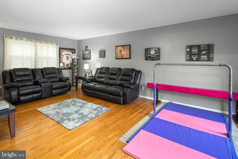 59 Brophy, Ewing, NJ 08638 photo 5