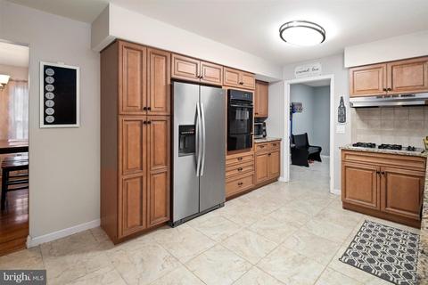 59 Brophy, Ewing, NJ 08638 photo 12
