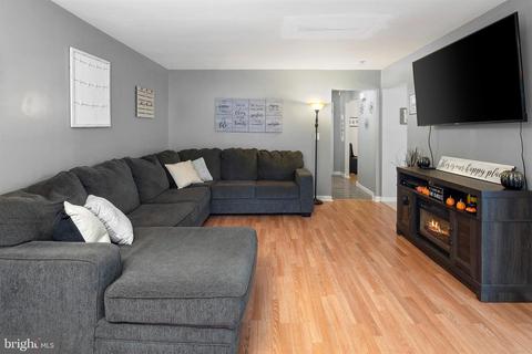 59 Brophy, Ewing, NJ 08638 photo 9