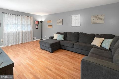 59 Brophy, Ewing, NJ 08638 photo 7
