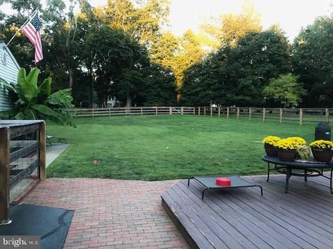 7 High Acres Dr, Ewing, NJ 08628 photo 2