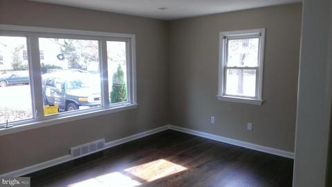 83 Ridgewood Ave, Ewing, NJ 08618 photo 2