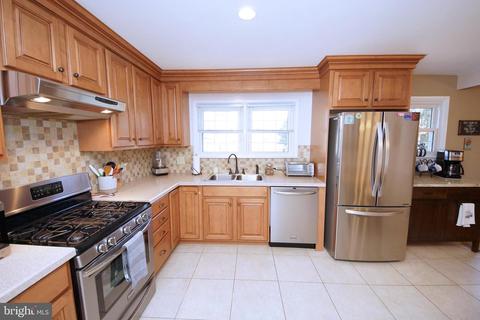 28 Heather Dr, Ewing, NJ 08638 photo 14