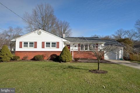 28 Heather Dr, Ewing, NJ 08638 photo 4