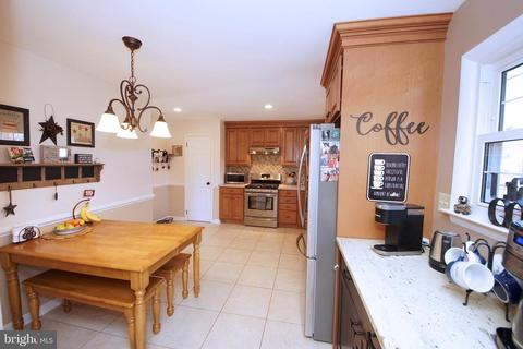 28 Heather Dr, Ewing, NJ 08638 photo 17