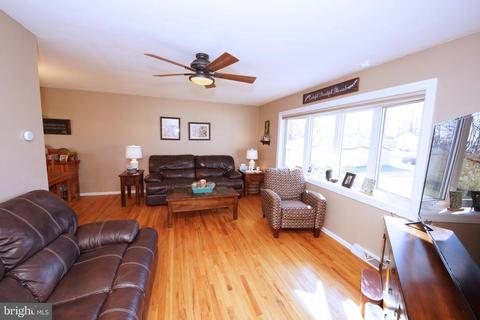 28 Heather Dr, Ewing, NJ 08638 photo 5