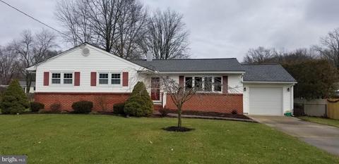 28 Heather Dr, Ewing, NJ 08638 photo 1