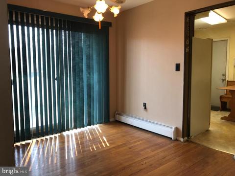 9 Brattle Ave, Ewing, NJ 08638 photo 7