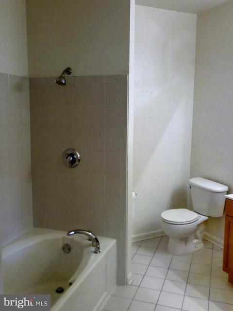 147 Masterson Ct, Ewing, NJ 08618 photo 9