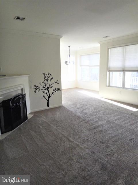 147 Masterson Ct, Ewing, NJ 08618 photo 4