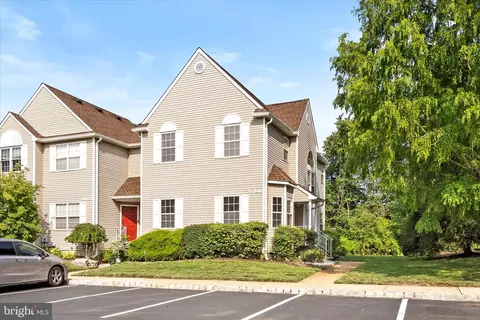 3001 Smoke House Ct, Freehold, NJ 07728