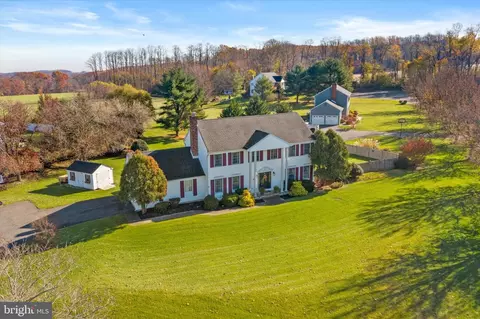 2 Mill Pond, Cream Ridge, NJ 08514