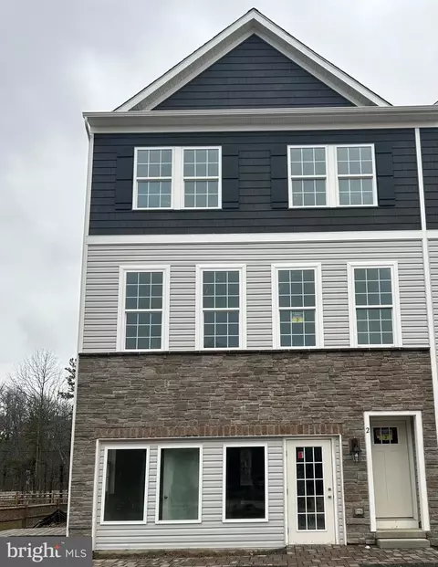 12 Wembley Way, Tinton Falls, NJ 07753
