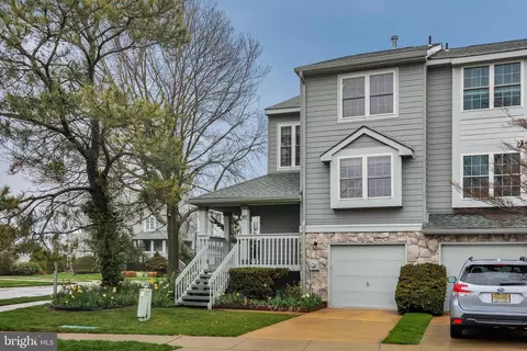 377 Sea Spray Ct, Neptune, NJ 07753