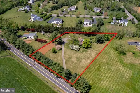 372 Route 526 Rd, Cream Ridge, NJ 08514