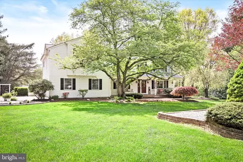 529 Old York Rd, Allentown, NJ 08501