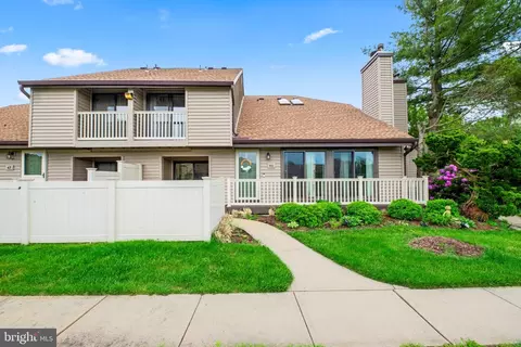 46 Cotswold Cir, Ocean, NJ 07712