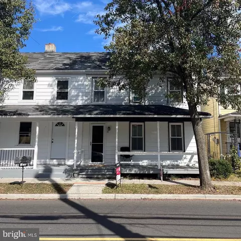 33 Church St, Allentown, NJ 08501