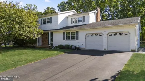 98 Old Bridge Dr, Howell, NJ 07731