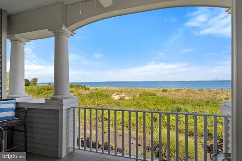 44 Golden Eye Ln, Port Monmouth, NJ 07758