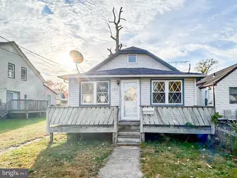 123 Forest Ave, Keansburg, NJ 07734