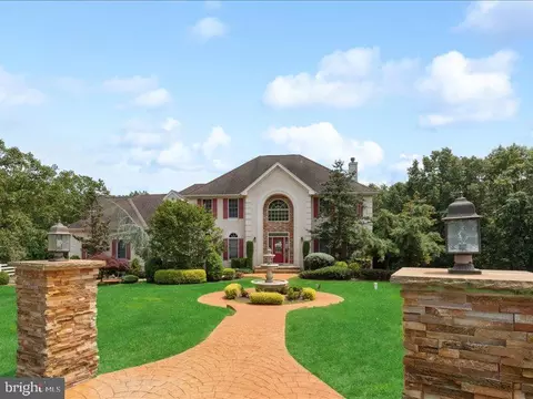 1 Turtle Clan Ct, Millstone Township, NJ 08510