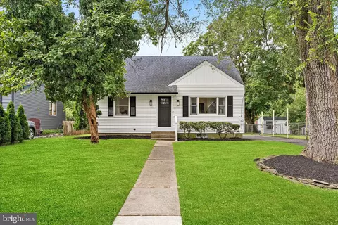 35 Waldron Rd, Allentown, NJ 08501