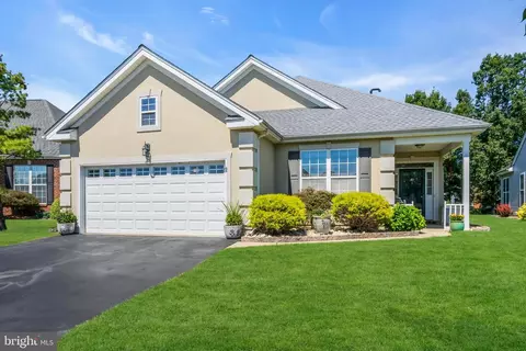 40 Bunker Hill Dr, Allentown, NJ 08501