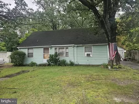 459 Shady Ln, Howell, NJ 07731